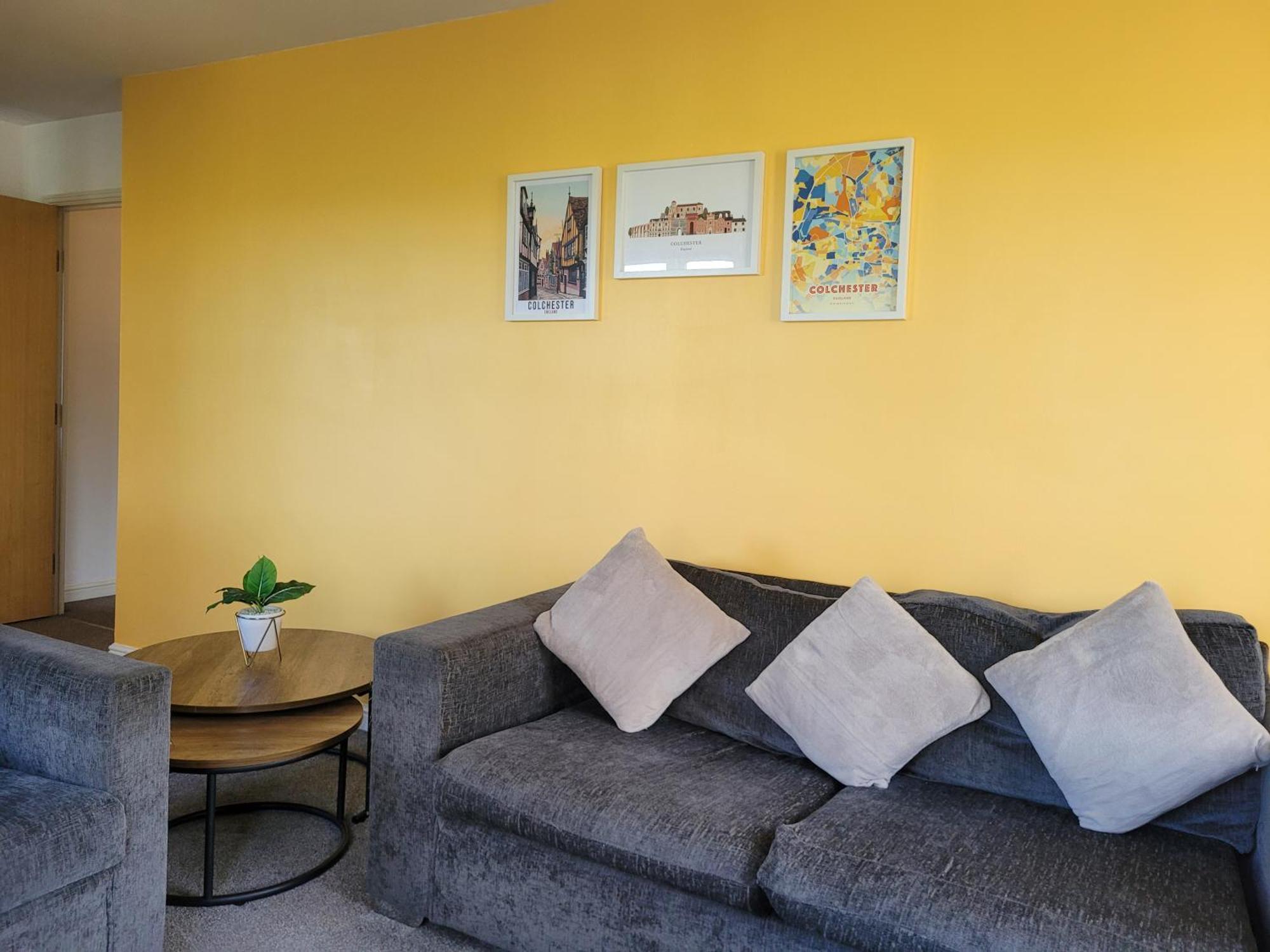 Catchpole Stays Abbey Field Apartment- A Lovely 2 Bed Apartment With Field Views Near Colchester Town Centre Kültér fotó